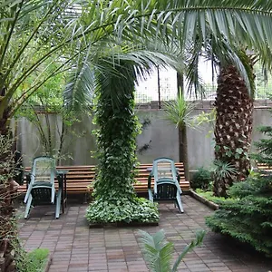https://guesthouse-in-batumi-97.batumihotels.net